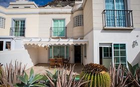Orquidea Holiday Modern House